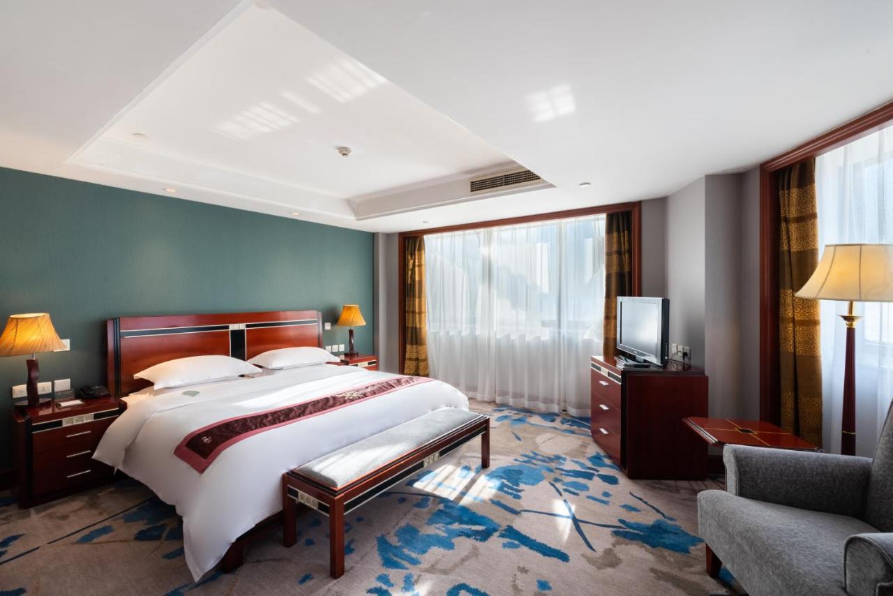Golden Ocean Hotel Tianjin Buitenkant foto