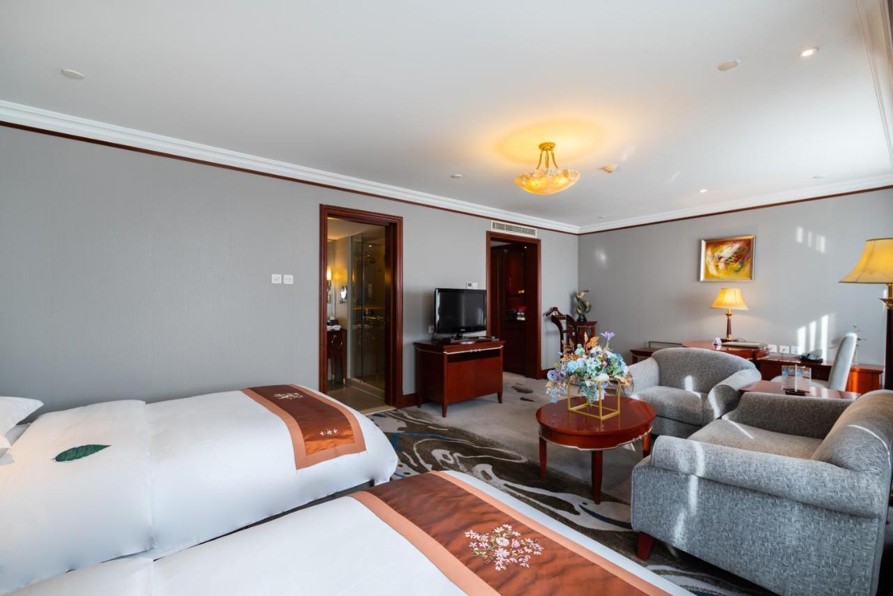 Golden Ocean Hotel Tianjin Buitenkant foto