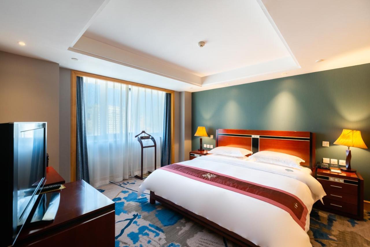 Golden Ocean Hotel Tianjin Buitenkant foto