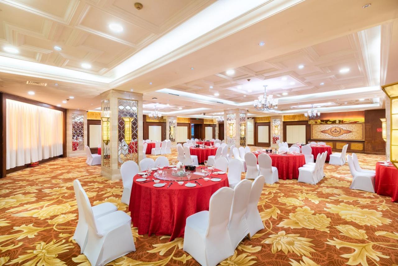 Golden Ocean Hotel Tianjin Buitenkant foto