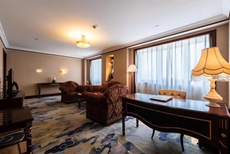 Golden Ocean Hotel Tianjin Buitenkant foto